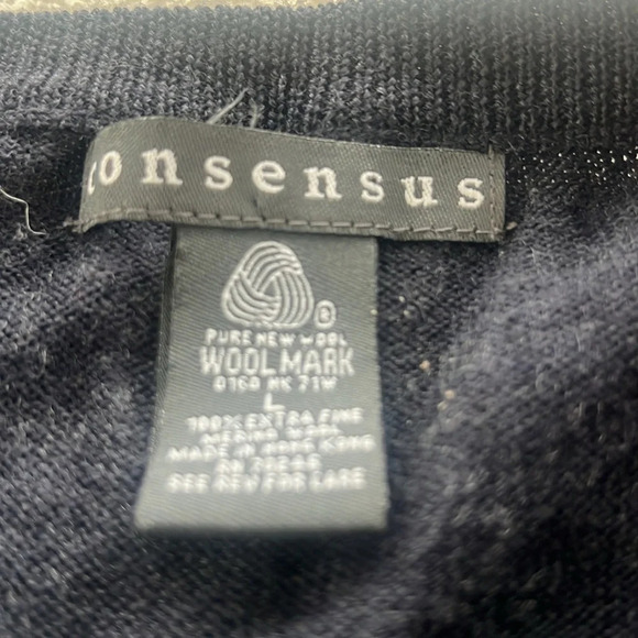 Consensus Vintage Navy V-Neck Sz L New Wool WoolMark 100% Extra Fine Merino Wool - Picture 11 of 12